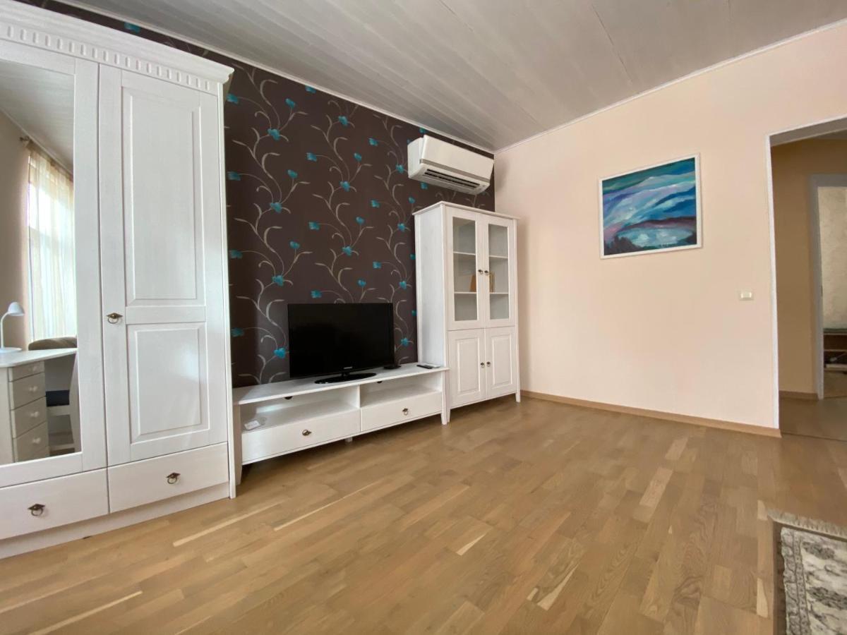 Posti Guest Apartment Hapsal Exteriör bild