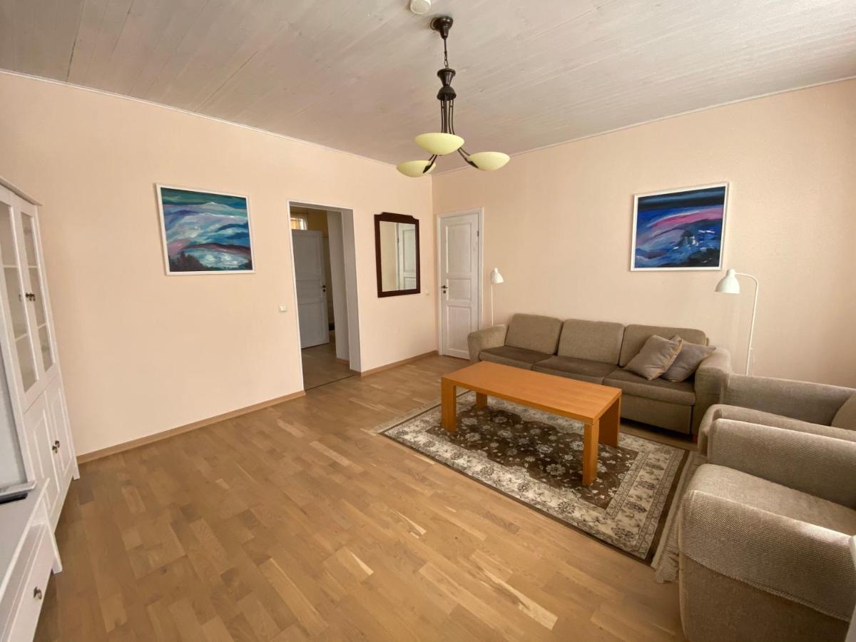 Posti Guest Apartment Hapsal Exteriör bild