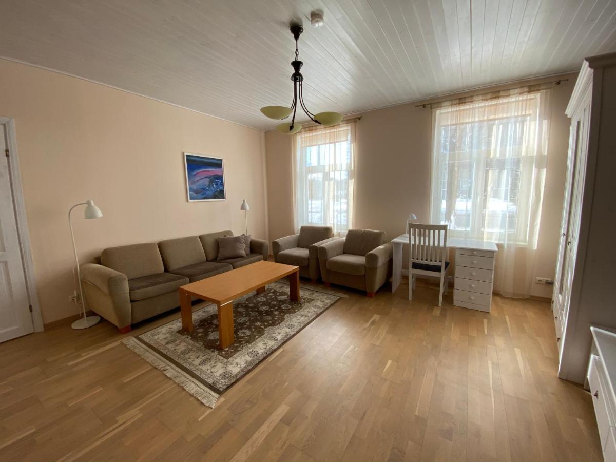 Posti Guest Apartment Hapsal Exteriör bild